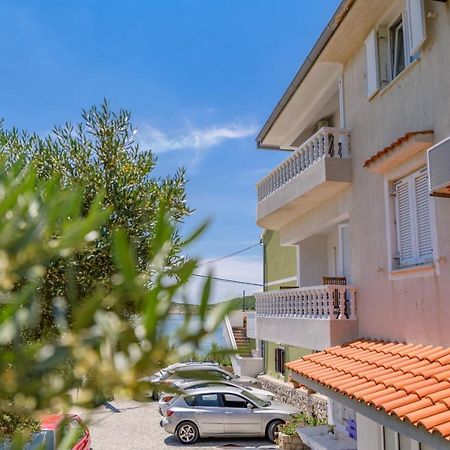 Apartmani Noris Martinšćica Exterior foto